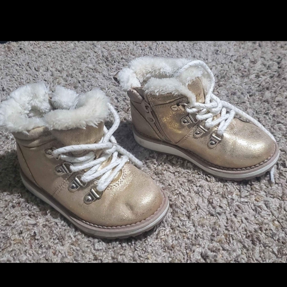 Cat & Jack Shimmering Gold Kids Boots with Faux Fur